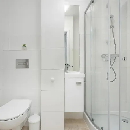 公寓 Beautiful & Bright Walowa With Balcony By Renters *