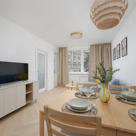 Apartman Beautiful & Bright Walowa With Balcony By Renters *