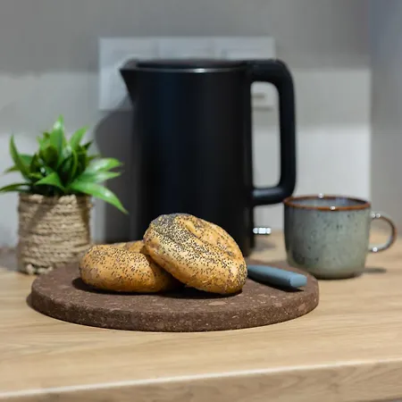 公寓 Beautiful & Bright Walowa With Balcony By Renters 华沙