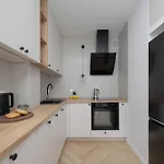 Beautiful & Bright Walowa With Balcony By Renters Appartamento Varsavia