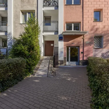 Apartment Beautiful & Bright Walowa With Balcony By Renters *