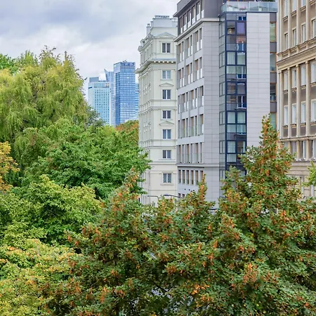 Beautiful & Bright Walowa With Balcony By Renters Varsó