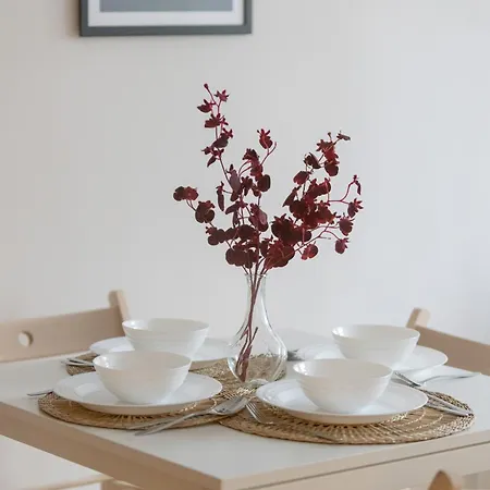 公寓 Beautiful & Bright Walowa With Balcony By Renters *